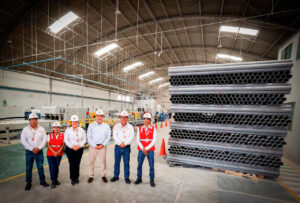 Visita de Viceministro de MYPE e industria a planta CIX.